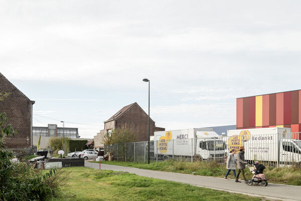 zone industrielle à Anderlecht, à proximité de la frontière avec la Flandre